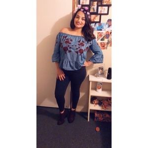 Meet your Posher, Fatima